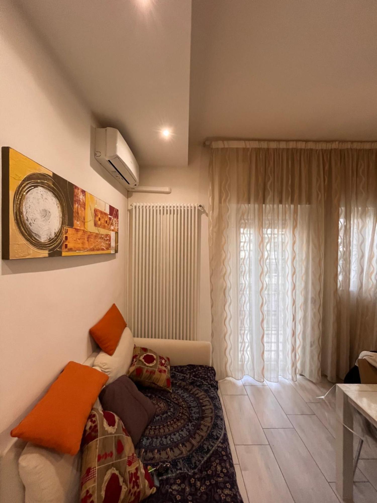 Home Manzoni Bari Luaran gambar