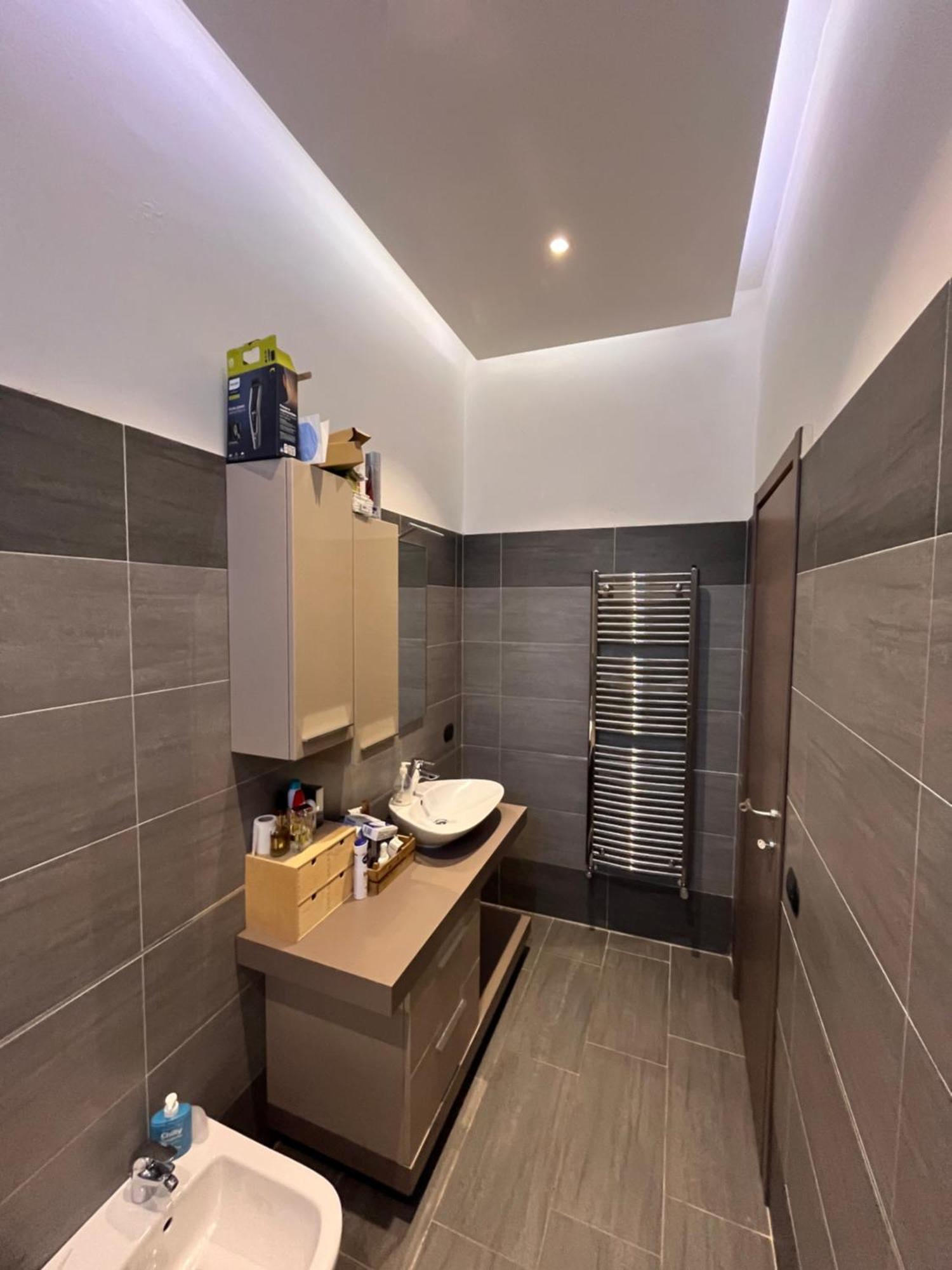 Home Manzoni Bari Luaran gambar